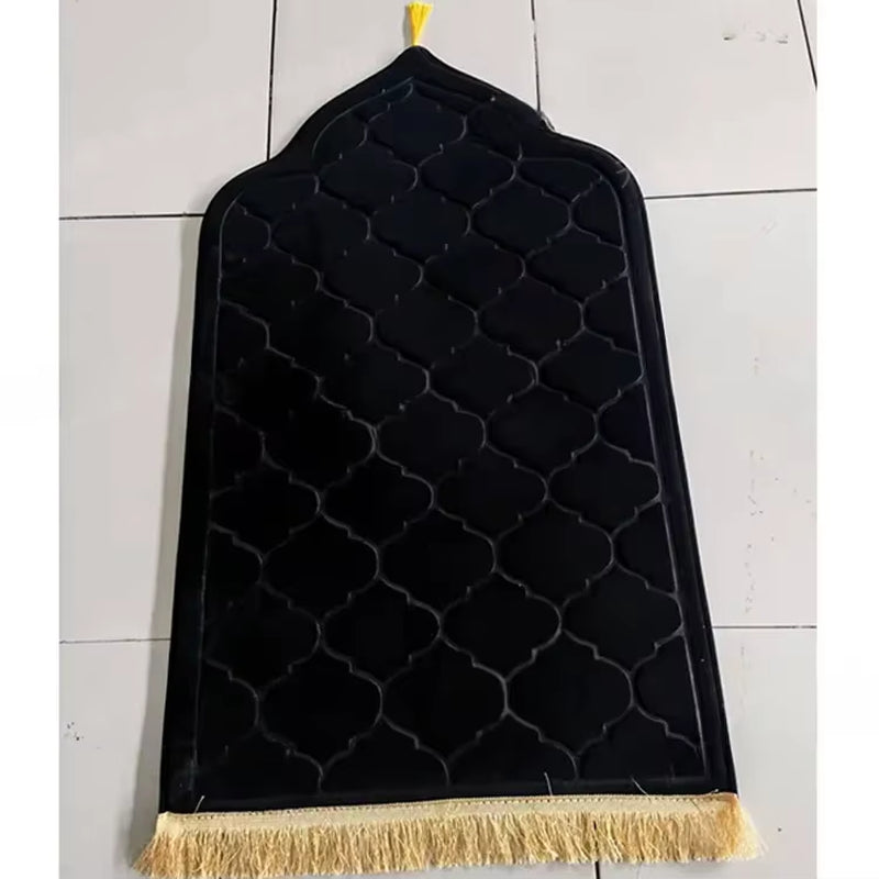 Yamamah Flannel Embossed Prayer Mat for Ultimate Comfort Luxurious Flannel Embossed Worship Rug for Daily Prayer